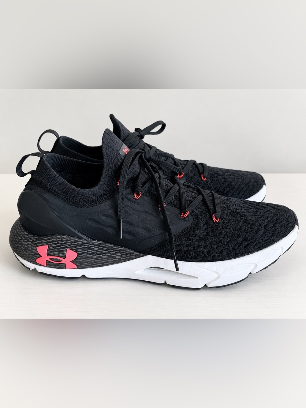 Under Armour HOVR Phantom Men’s Running Athletic Shoes Black Red Size 11.5